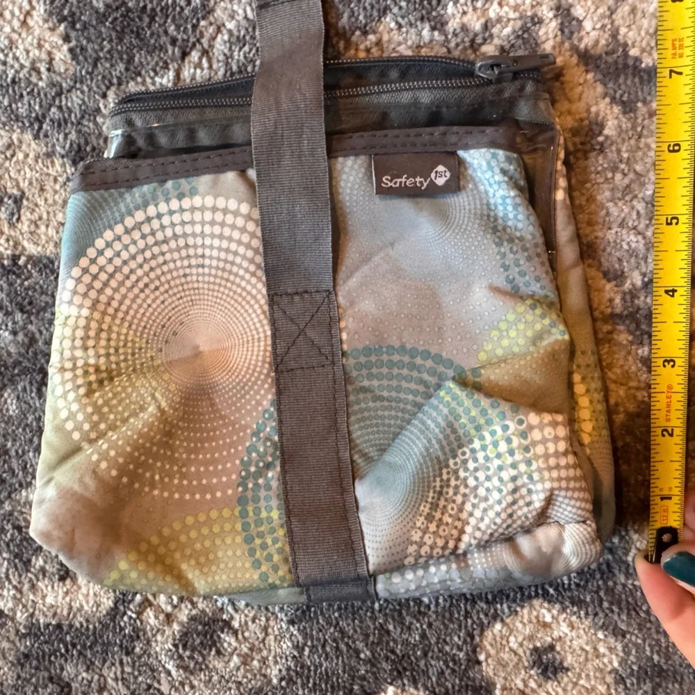 Safety 1st Gray and Green Storage Bag